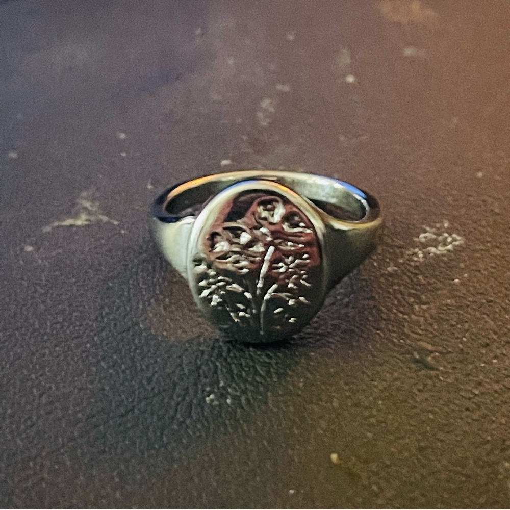 New Minimalist Bohemian Orchid Sterling Silver Signet Floral Engraved Ring - Picture 15 of 15